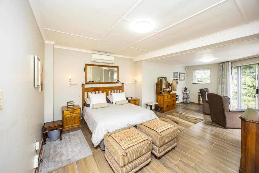 4 Bedroom Property for Sale in Bonza Bay Eastern Cape